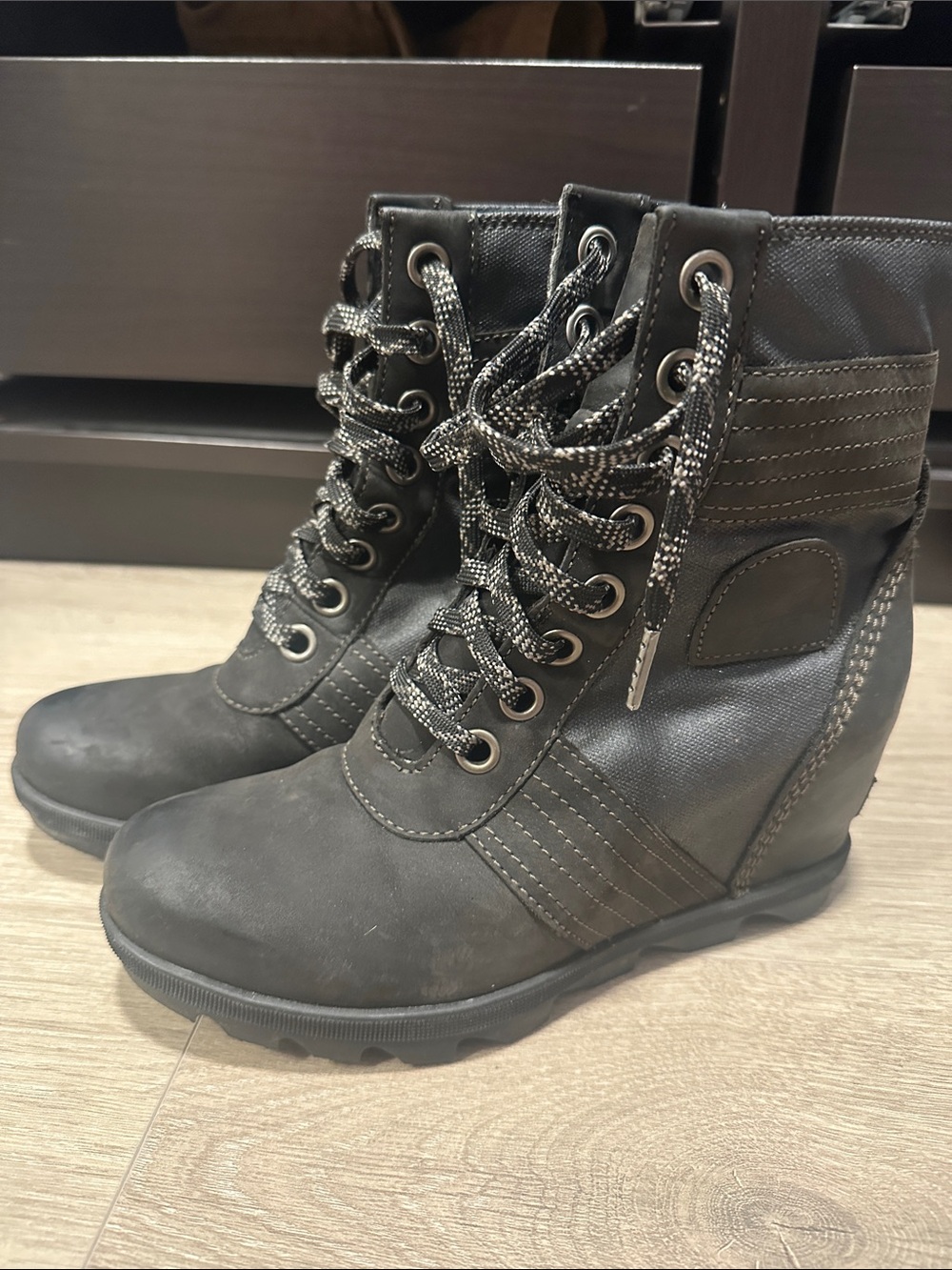 Sorel Black Lace-Up Wedge Ankle Boots